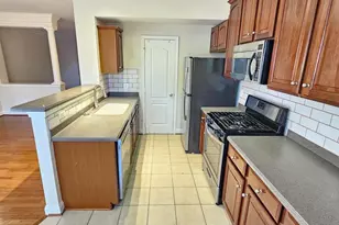 9820 Darcy Forest Dr, Silver Spring, MD 20910 - Photo 15