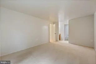 18011 Chalet Dr, Germantown, MD 20874 - Photo 19