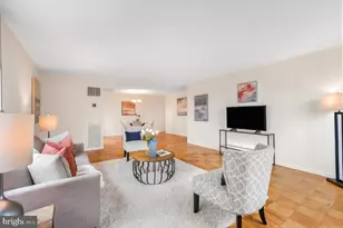 4601 N Park Ave, Chevy Chase, MD 20815 - Photo 17