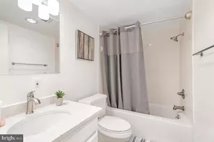 4601 N Park Ave, Chevy Chase, MD 20815 - Photo 25