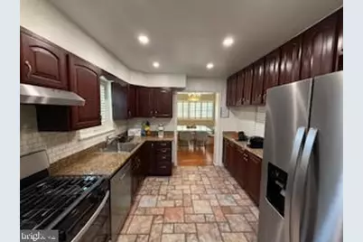 8613 Leonard Drive, Silver Spring, MD 20910 - Photo 9