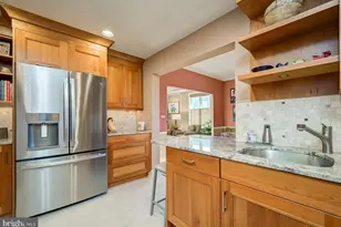 8101 Connecticut Ave, Chevy Chase, MD 20815 - Photo 9