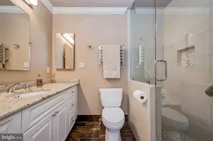 8101 Connecticut Ave, Chevy Chase, MD 20815 - Photo 27