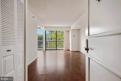 7401 Westlake Terrace #215, Bethesda, MD 20817 - Photo 5