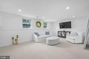 19225 Walters Ave, Poolesville, MD 20837 - Photo 15