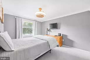 19225 Walters Ave, Poolesville, MD 20837 - Photo 11