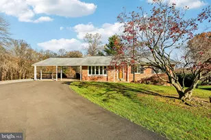 21 Garfield Ct, Gaithersburg, MD 20882 - Photo 1