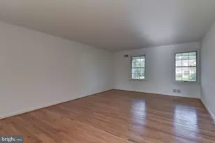 9601 Persimmon Tree Rd, Potomac, MD 20854 - Photo 13