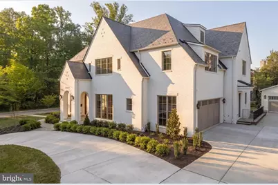 5900 Kennedy Drive, Chevy Chase, MD 20815 - Photo 3