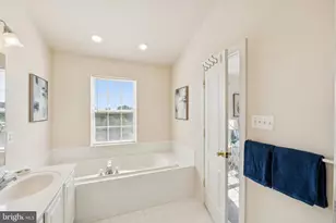 568 Orchard Ridge Dr, Gaithersburg, MD 20878 - Photo 29