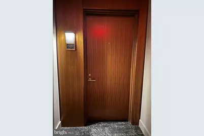 4960 Fairmont Avenue #505, Bethesda, MD 20814 - Photo 9