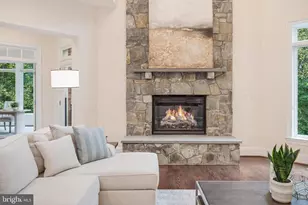 7020 Mountain Gate Dr, Bethesda, MD 20817 - Photo 9