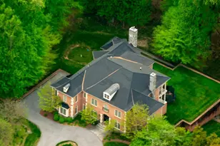 7020 Mountain Gate Dr, Bethesda, MD 20817 - Photo 1