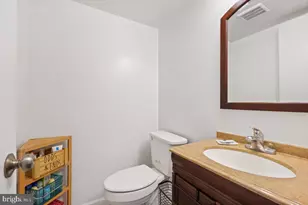 878 College Pkwy, Rockville, MD 20850 - Photo 25