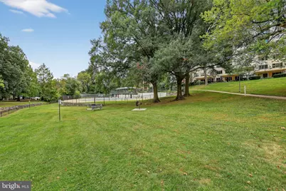 10201 Grosvenor Place #1425, Rockville, MD 20852 - Photo 19