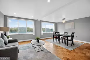 10201 Grosvenor Pl, Rockville, MD 20852 - Photo 3