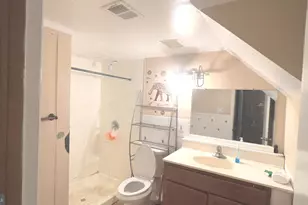 24 Seek Ct, Takoma Park, MD 20912 - Photo 13