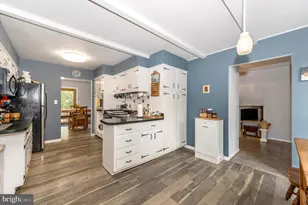 9 Bel Pre Ct, Rockville, MD 20853 - Photo 5