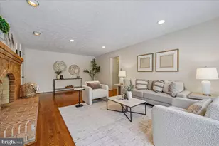 9825 Korman Ct, Potomac, MD 20854 - Photo 23