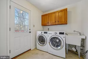 9825 Korman Ct, Potomac, MD 20854 - Photo 25