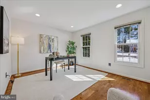 9825 Korman Ct, Potomac, MD 20854 - Photo 11