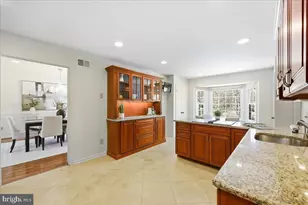 9825 Korman Ct, Potomac, MD 20854 - Photo 19