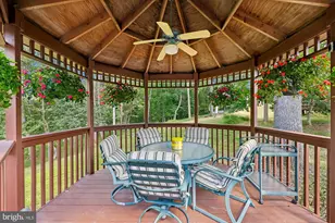 9825 Korman Ct, Potomac, MD 20854 - Photo 7