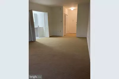 10401 Grosvenor Place #328, Rockville, MD 20850 - Photo 7