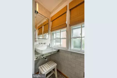 8505 Lynwood Place, Chevy Chase, MD 20815 - Photo 15