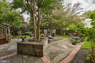 8505 Lynwood Pl, Chevy Chase, MD 20815 - Photo 49