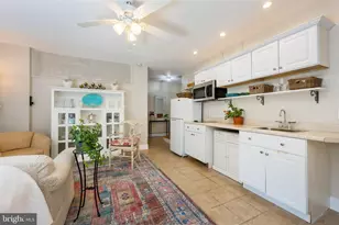 8505 Lynwood Pl, Chevy Chase, MD 20815 - Photo 31