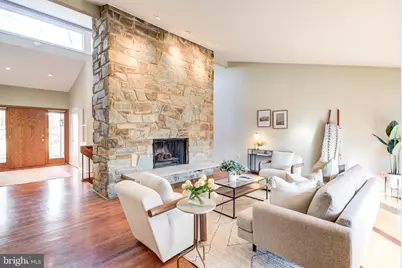 8610 Hidden Hill Lane, Rockville, MD 20854 - Photo 3