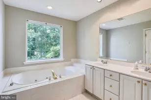 13761 Lambertina Pl, Rockville, MD 20850 - Photo 11