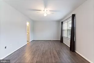 11111 Weatherburn Pl, Gaithersburg, MD 20879 - Photo 13