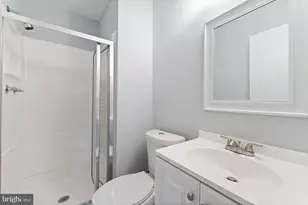 11111 Weatherburn Pl, Gaithersburg, MD 20879 - Photo 19