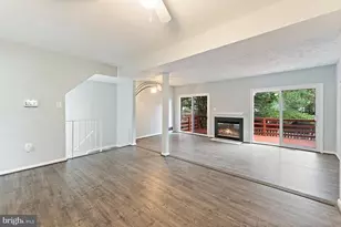 11111 Weatherburn Pl, Gaithersburg, MD 20879 - Photo 5