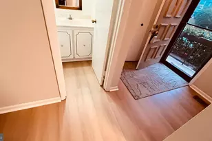 7853 Muirfield Ct, Potomac, MD 20854 - Photo 3