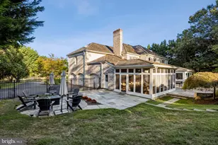 10708 Stapleford Hall Dr, Potomac, MD 20854 - Photo 37