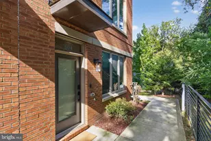 864 Thompson Cres, Rockville, MD 20852 - Photo 3