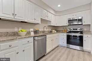 8101 Connecticut Ave, Chevy Chase, MD 20815 - Photo 15