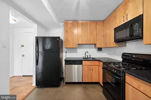 118 Monroe St, Rockville, MD 20850 - Photo 15