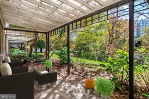 10500 Rockville Pik, Rockville, MD 20852 - Photo 9