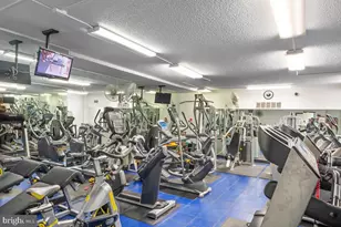 10401 Grosvenor Pl, Rockville, MD 20852 - Photo 35