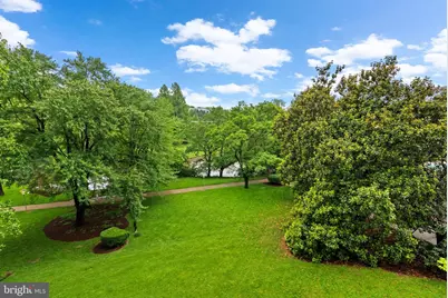 10401 Grosvenor Place #413, Rockville, MD 20852 - Photo 3