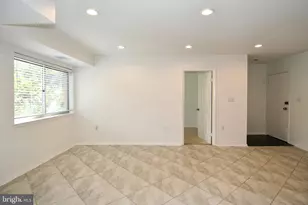 12415 Braxfield Ct, Rockville, MD 20852 - Photo 11