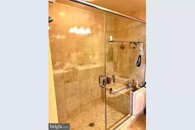 7710 Woodmont Avenue NE #911, Bethesda, MD 20814 - Photo 9
