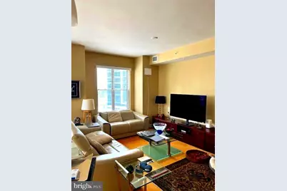 7710 Woodmont Avenue NE #911, Bethesda, MD 20814 - Photo 3