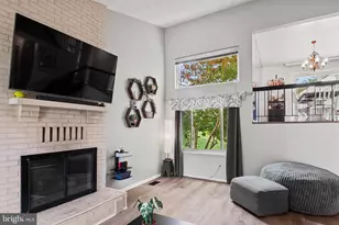 13532 Walnutwood Ln, Germantown, MD 20874 - Photo 9