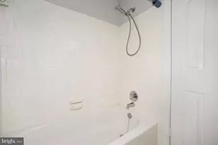 10107 Galsworthy Pl, Bethesda, MD 20817 - Photo 43