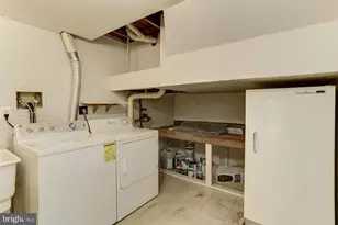 10107 Galsworthy Pl, Bethesda, MD 20817 - Photo 51